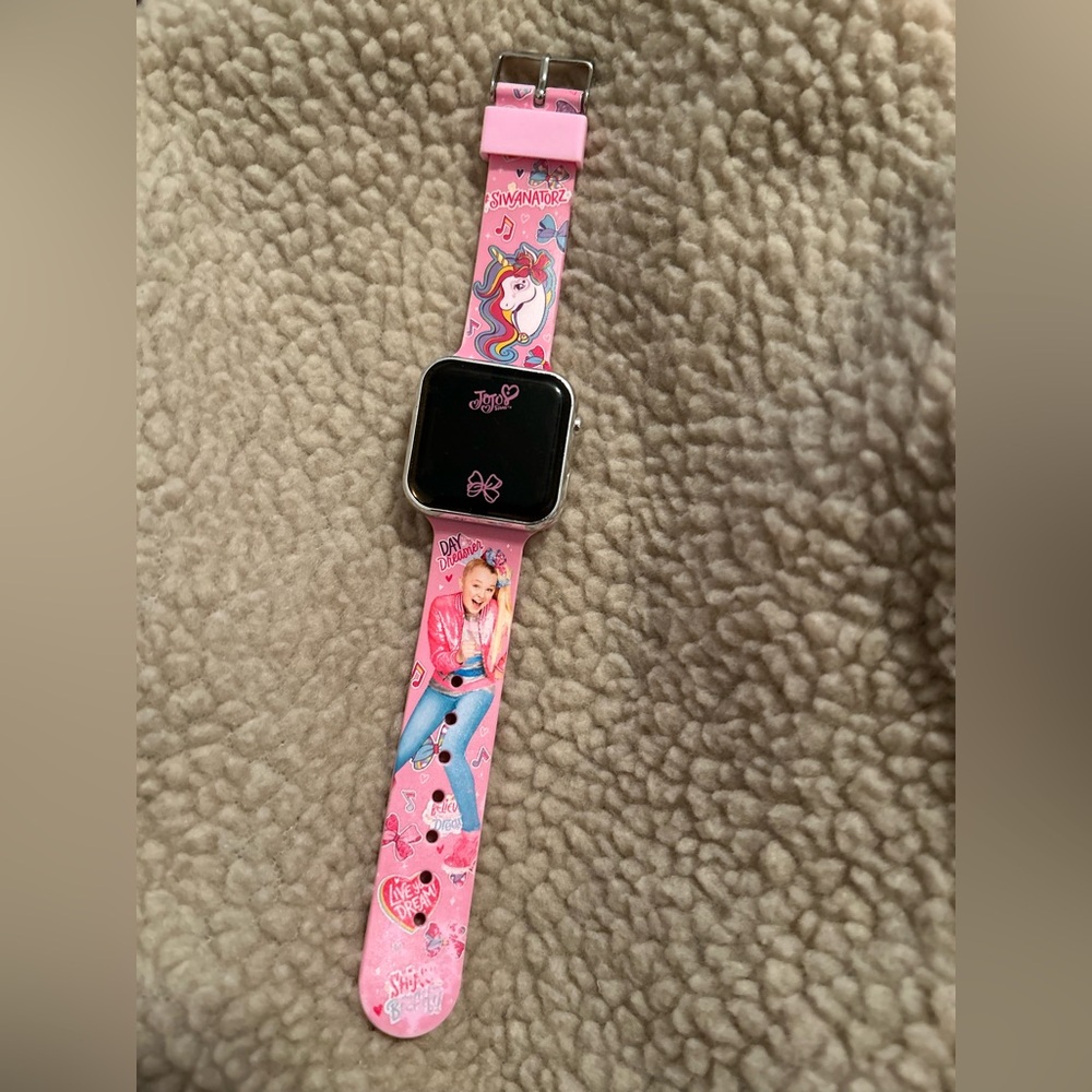 Jojo, girls watch
